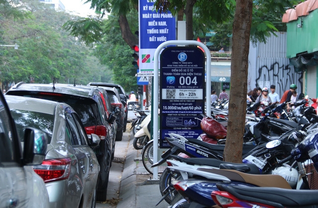 ha noi nguoi dan con bo ngo trai nghiem iparking