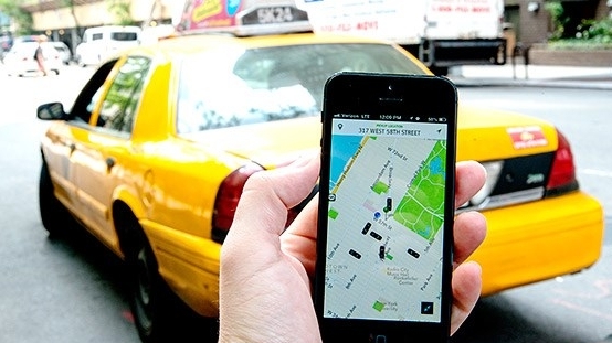 Việt Nam đã có phần mềm gọi xe cạnh tranh với Uber, Grab