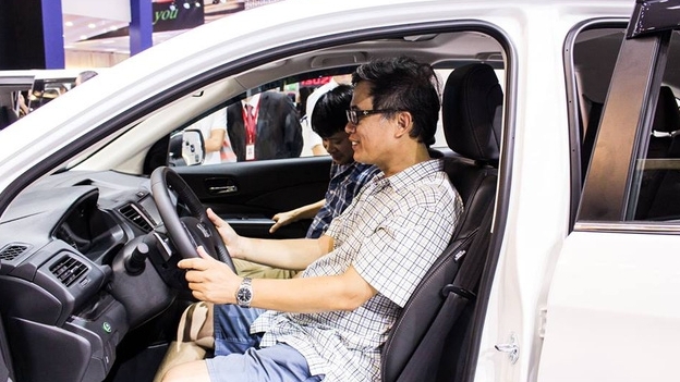 Cuộc chiến giảm giá ô tô và sự kỳ vọng của người tiêu dùng Việt