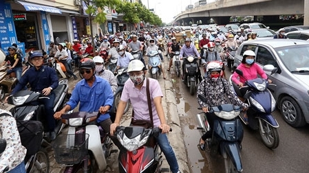 Người Việt vẫn mua xe máy nhiều gấp gần 20 lần ôtô