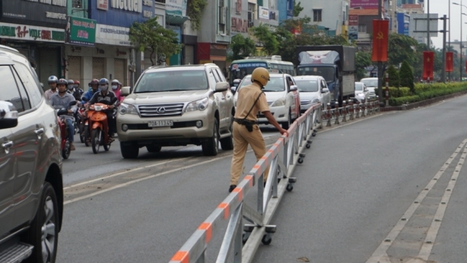 TP Hồ Chí Minh: Thí điểm đổi chiều lưu thông theo giờ tại giao lộ Cộng Hòa