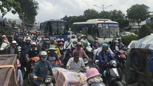 TP Hồ Chí Minh: Các tuyến đường cửa ngõ ùn tắc kéo dài