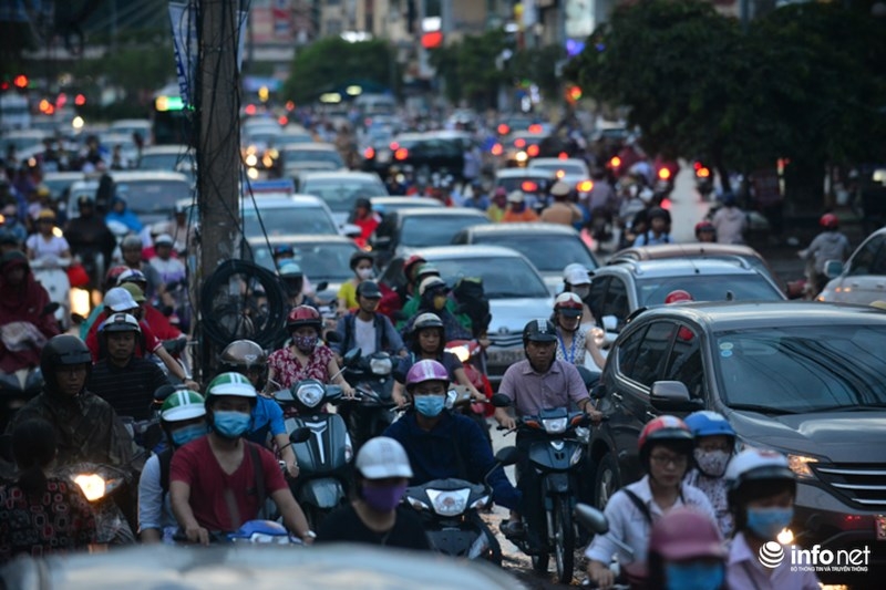 ha noi can canh nut that co chai tren duong nghin ty dang duoc giai toa