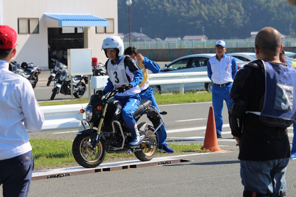 Honda Việt Nam thắng lớn tại honda viet nam thang lon tai hoi thi huong dan vien lai xe an toan quoc te 2017