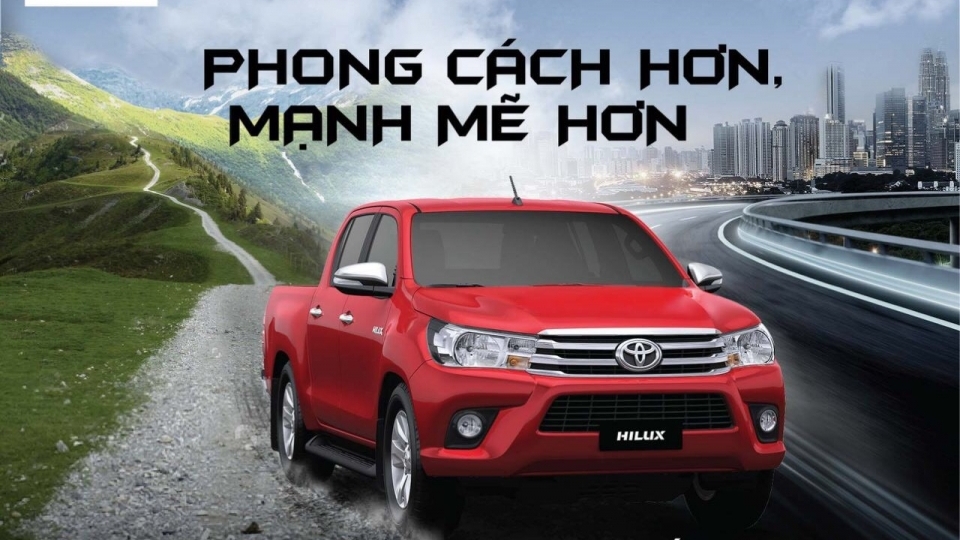 Toyota Hilux "lên đời" động cơ 2.4L mới với giá từ 631 triệu đồng