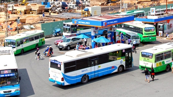 Một loạt cán bộ điều hành xe buýt tại TP Hồ Chí Minh bị đình chỉ việc