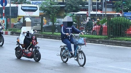 Người dân TP Hồ Chí Minh đi xe máy điện công cộng?
