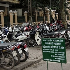 Hà Nội chính thức tăng mạnh giá trông giữ xe máy, ô tô