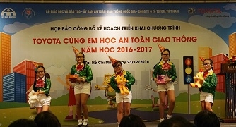 Toyota triển khai &quot;Cùng em học An Toàn Giao Thông&quot; năm học 2016-2017