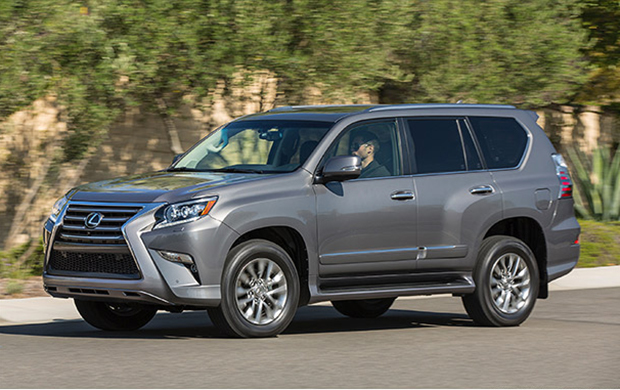 lexus viet nam trieu hoi gan 300 chiec gx460 vi loi tui khi