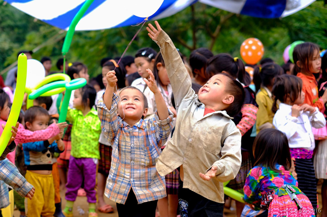 Đôi mắt Huổi Mí doi mat huoi mi