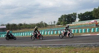 Honda tổ chức đua xe tại Bình Dương dịp đầu năm mới 2017