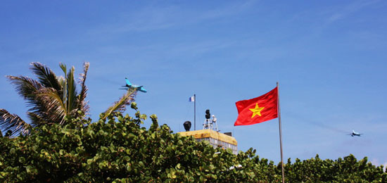 Và đây là vòng cuối chào đảo...