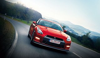 Nissan GT-R 2016 sẽ mạnh hơn 800 mã lực