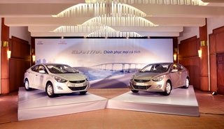 Hyundai Thành Công trở lại phân khúc sedan hạng C với Elantra 2013