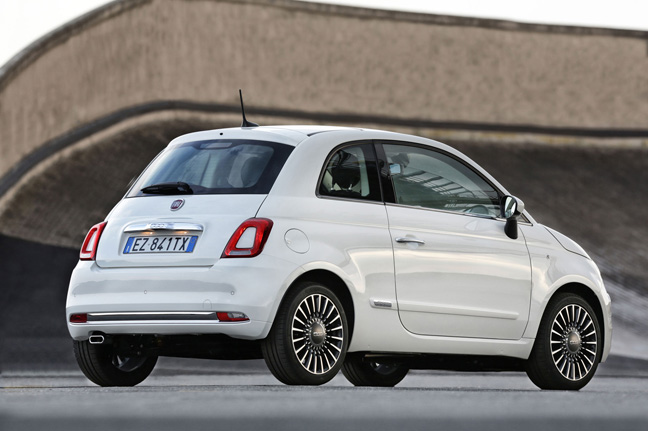 Tư vấn mua xe Fiat 500 đời 2010  Báo Dân trí