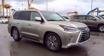 Lexus LX570 2016 lộ diện hoàn toàn trước ống kính