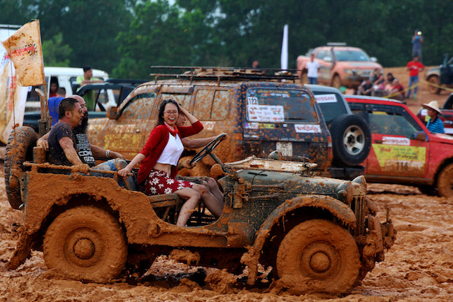 voc 2016 an tuong nhung quotbong hongquot tren san choi off road