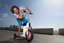 Acton M Scooter - xe điện siêu nhỏ gọn