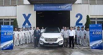 Chiếc Hyundai SantaFe thứ 4.000 được xuất xưởng tại Việt Nam