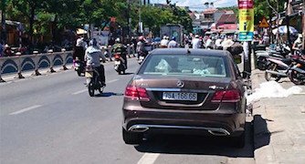 Làm rõ thông tin &quot;việc cấp biển số xe ô tô thiếu minh bạch&quot;