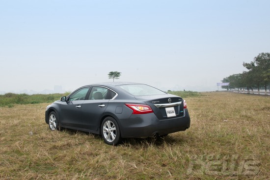 Nissan Teana 2014: Cho một cuộc sống "đủ"! nissan teana 2014 cho mot cuoc song quotduquot