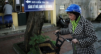 Hà Nội: Thủ tục đăng kí xe máy điện chưa đầy 30 phút