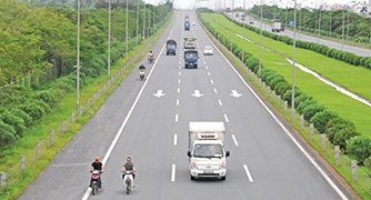 Hà Nội: Bất an lưu thông trên đại lộ Thăng Long