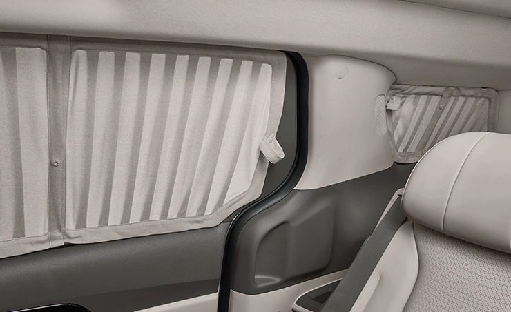 Kia ra mắt minivan Sedona như 'phòng khách di động' giá 1,3 tỉ