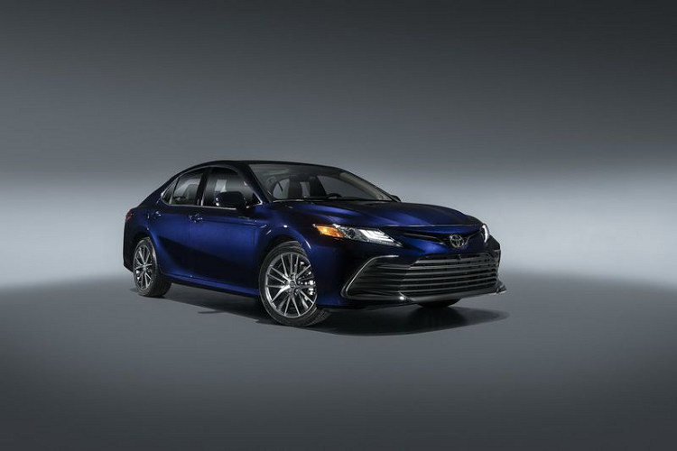 Toyota Camry 2021 facelift sẽ có mặt tại Việt Nam trong vài tháng tới