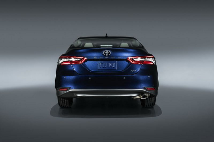 Toyota Camry 2021 facelift sẽ có mặt tại Việt Nam trong vài tháng tới