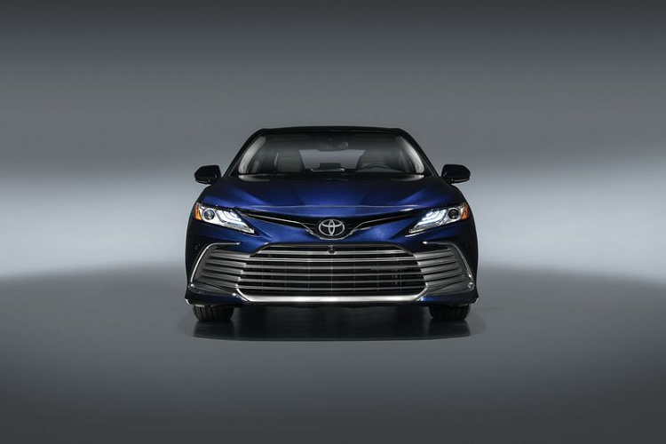 Toyota Camry 2021 facelift sẽ có mặt tại Việt Nam trong vài tháng tới