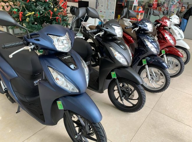 Giá Honda SH và nhiều mẫu xe máy bất ngờ giảm dịp cận tết