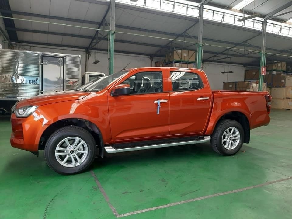Lộ giá bán chính thức của Isuzu D-max tại Việt Nam