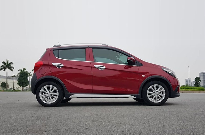 VinFast Fadil chạy gần 10.000km bán lại giá ngang ngửa xe mới