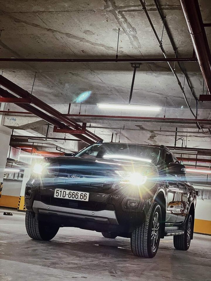 Những chiếc Ford Ranger trúng biển ngũ quý tăng giá gấp ba