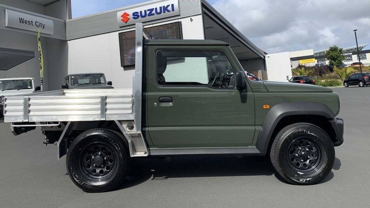 suzuki jimny day an tuong sau khi do thanh ban tai ti hon