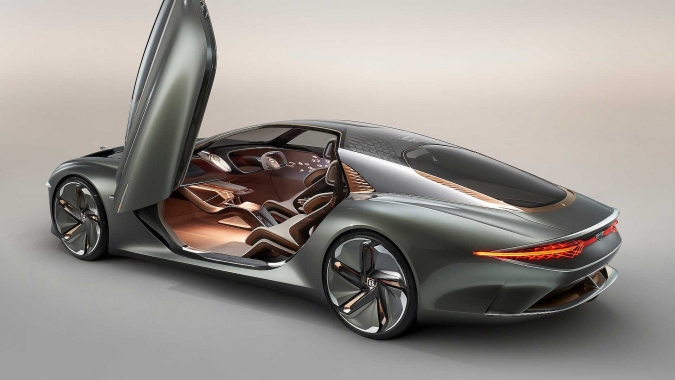 Bentley chạy điện hoàn toàn liệu có vượt mặt Porsche Taycan EV?