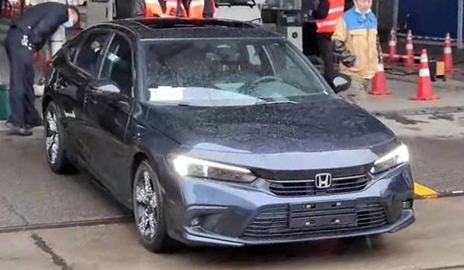 Lộ ảnh thực tế Honda Civic 2022 chạy trên đường