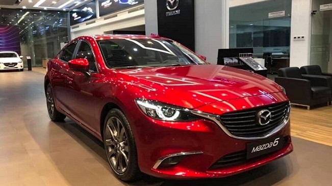 Mazda 6 Premium 2020 đang được đại lý giảm giá 100 triệu đồng