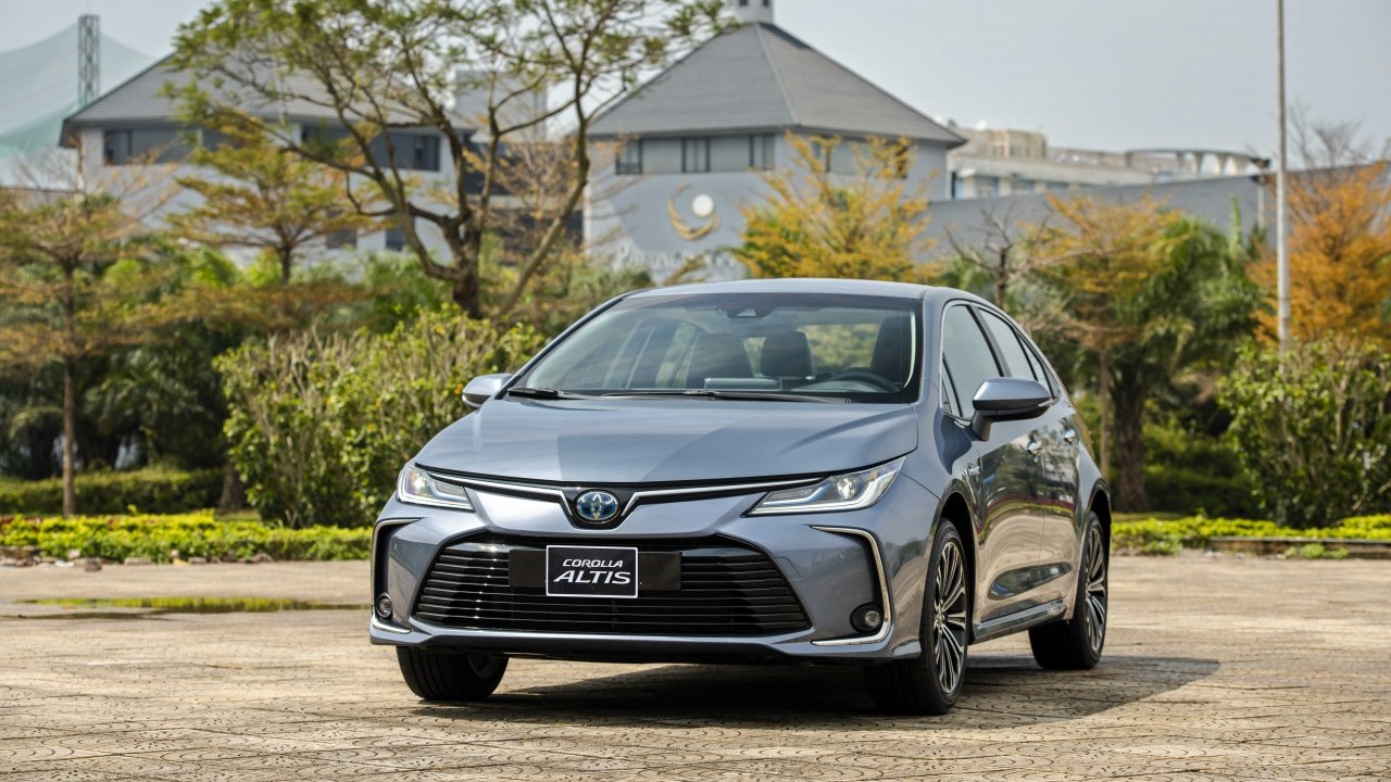 Toyota Corolla Altis 2022 ra mắt, giá từ 719 triệu đồng