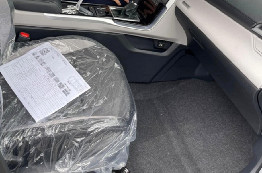 Ngày 22/3, Toyota Veloz chính thức ra mắt Việt Nam