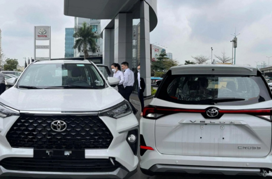 Ngày 22/3, Toyota Veloz chính thức ra mắt Việt Nam