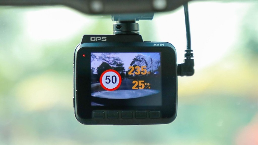 Mua xe mới, nên sắm gì?