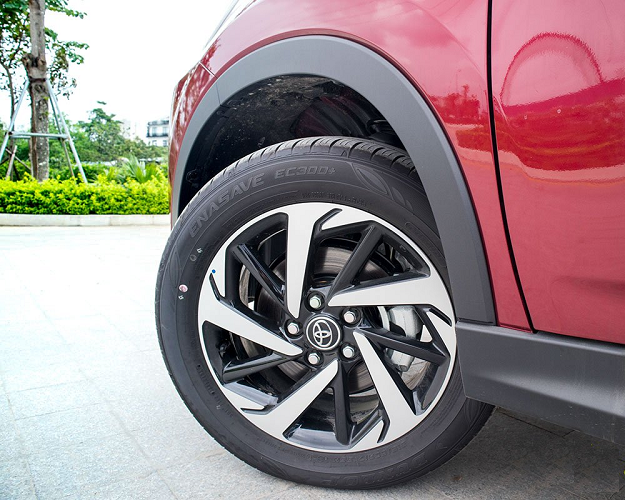 mua xe suv nao co gia duoi 700 trieu dong