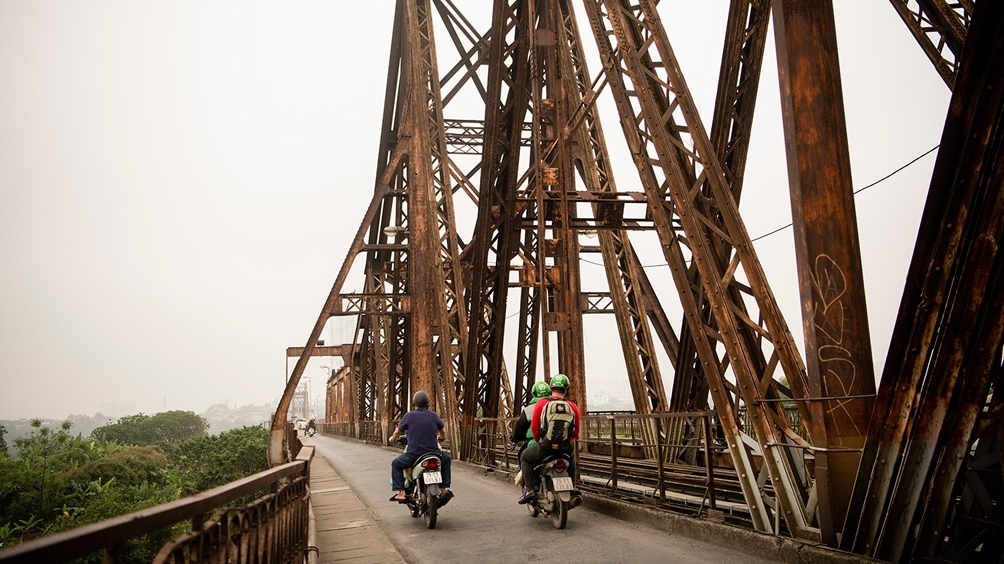 "Nín thở" mỗi lần đi qua cầu Long Biên