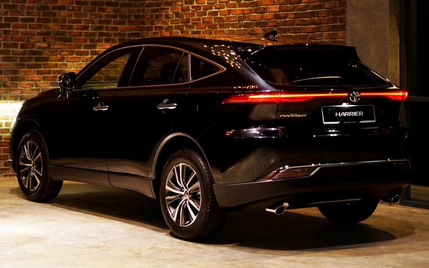 Toyota Venza 2021 có giá 1,4 tỷ đồng tại Malaysia