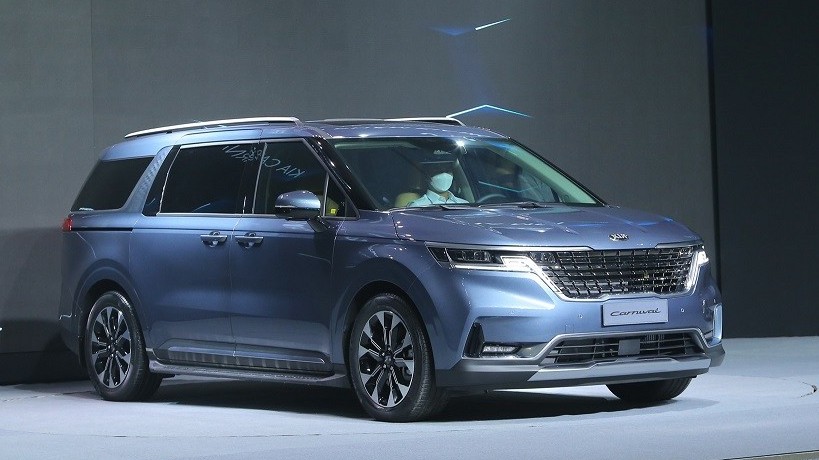 Kia Carnival sau nửa năm ra mắt: Đổi tên - đổi số phận