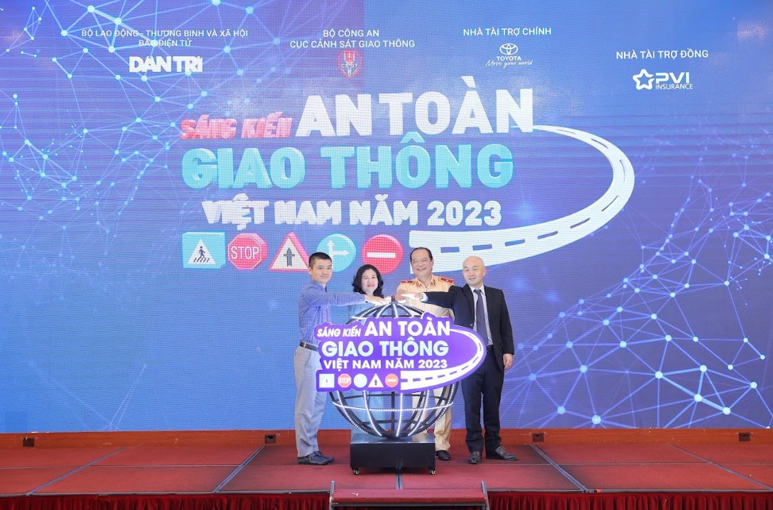 Chương trình Sáng kiến An toàn giao thông Việt Nam năm 2023 chính thức khởi động