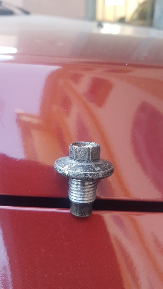 dai ly bao gia oc xa nhot mazda bt 50 gia 500 nghin